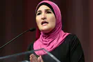 إسرائيل تمنع دخول مستشارة ممداني
