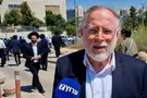 צילום: ערוץ 7 הבשורה שהביאה את הרב וידר לפרוץ בבכי