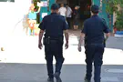 ביקש הצגת צו משטרתי - ועוכב במשך שעות