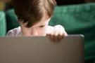 צילום: ISTOCK עוד פעם גולש יותר זמן ממה שתכננתי
