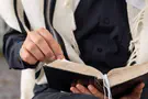 72.5% of Israelis reject cuts to Jewish studies in state schools