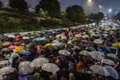 Thousands protest outside Cabinet meeting