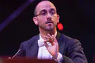 המוזיקאי שחזר לחיים – משחזר בראיון מיוחד