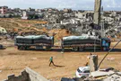 צילום: עבד רחים חטיב, פלאש 90 רצועת עזה: משאיות סיוע נבזזו תחת אש