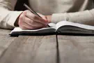 תסמיני טראומה? תכתבו על זה