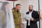 חתונת המילואימניקים המרגשת - בטיפול נמרץ