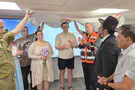 צפו: חתונה מרגשת בלב מרכז החירום