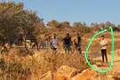 הוכחה מצולמת: המחבל שחוסל תועד אוחז באבן