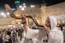 Watch: Heartbreaking 'Kaddish' prayer at the Western Wall