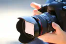 צילום: istock איך לבחור נכון מצלמה מקצועית למתחילים