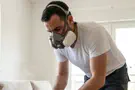 צילום: יח''צ כיני יונים: הסכנה שבאה מהחלון