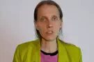 צילום: מתוך הסרטון שוחררה העיתונאית האמריקנית שנחטפה בעיראק