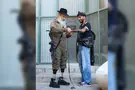 הרב שנפצע קשה חזר להניח תפילין