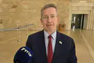Секретарь правительства резко критикует юридического советника