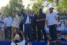 צילום: ערוץ 7 בן גביר עלה לבמה והרקיד את החוגגים