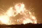Мощный взрыв ракеты-носителя компании Blue Origin