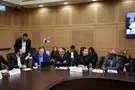 צעקות בוועדה: החוק אושר