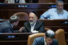 צילום: Yonatan Sindel/Flash90 סמוטריץ' מזנק, ש"ס נחלשת