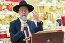 Shabbat began he was alive, when it ended there were 9 orphans