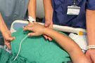 צילום: דוברוצ שני ילדים הוכשו מנחשים ופונו לבית החולים