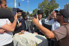 ערוץ 7 Гай Хохман высмеял протестующих из «Иерусалимской фракции»