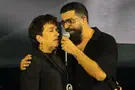 צילום מסך חנן בן ארי שר עם אימו את 'ניגון הנשמות'