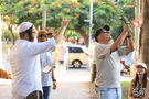 Nahalaat Israel Yeshiva hands out Four Species in Tel Aviv