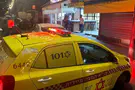 צילום: תיעוד מבצעי מד"א נער בן 17 נדקר למוות, גרזן אותר בזירה