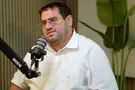 צילום: ערוץ 7 האיש שמאתגר את העיתונות החרדית מבפנים