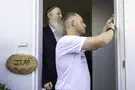 צילום: מיכל גלעדי דביר שנרב הקים בית סמוך למקום הפיגוע