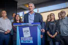 מהבוקר: יאיר גולן יאובטח על ידי שב"כ