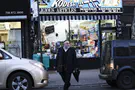Woman breaks into Brooklyn yeshiva, eats, steals $180 of food