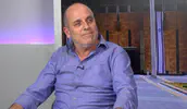 פוליטיקאים בגלימות שופטים