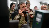 רוממות הממלכתיות בגרונן וחרב הריסתו בידם