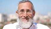 מעשה בטייס משדרות - להתחתן או לטוס?