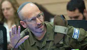 הקצין שניסה לבנות גשרים