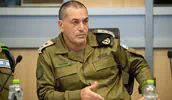 רמטכ"ל בחזית הפוליטית