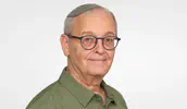 כשהביקורת הופכת לנשק