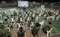 חיבורים, שייכות ועוצמה ב"קומנדו"