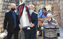 ספר תורה חדש לבית הכנסת העתיק בישראל