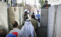 Jenin governor gives terrorist certificate of appreciation