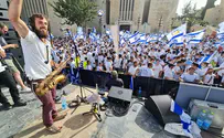 PLO warns: Flag parade will cause an 'explosion'