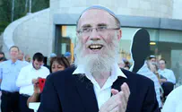 איש צדיק היה                   