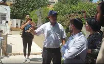 צילום: דוברות ערבים התנפלו על סמוטריץ' וסטרוק בשכונת שמעון הצדיק