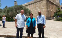 מרים פרץ החלה את 'מסע הלבבות' בחברון