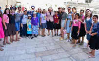 600 בנות נפגשו עם סיון בכותל