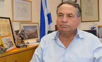 'ידיים ידי חיזבאללה, הקול קול איראן'