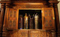 NY Chabad House vandalized, Torah scrolls stolen