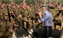 פריד התרגש מול החיילים החרדים
