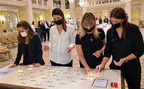 7 ברנז'ה: עמליה דואק מדליקה נרות שבת